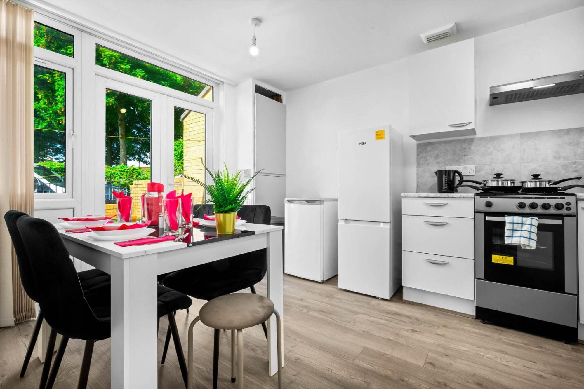 דירות ברמינגהאם Luxury New House With Free Parking מראה חיצוני תמונה